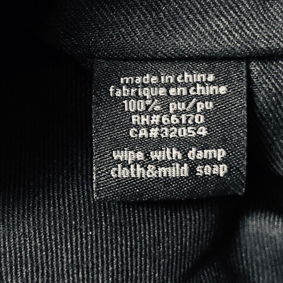 DEENA & OZZY Black Python Clutch & Wristlet - Picture 7 of 7